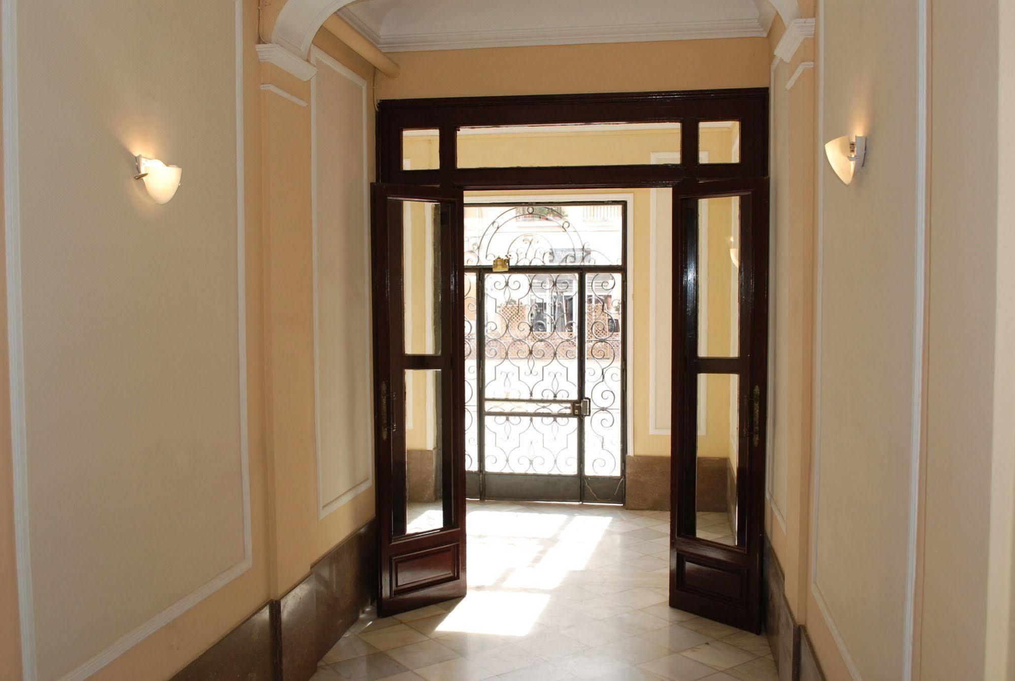 Vlc Apartaments El Carmen Валенсия Экстерьер фото